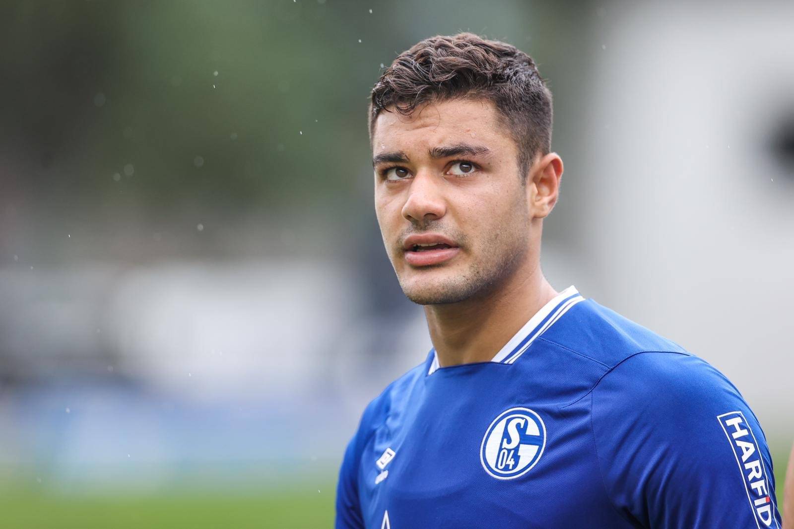 九游网页版关于德甲清晨再迎强敌，上海海港官宣签约，主帅态度：媒体盛赞，球探报告显示潜力的信息