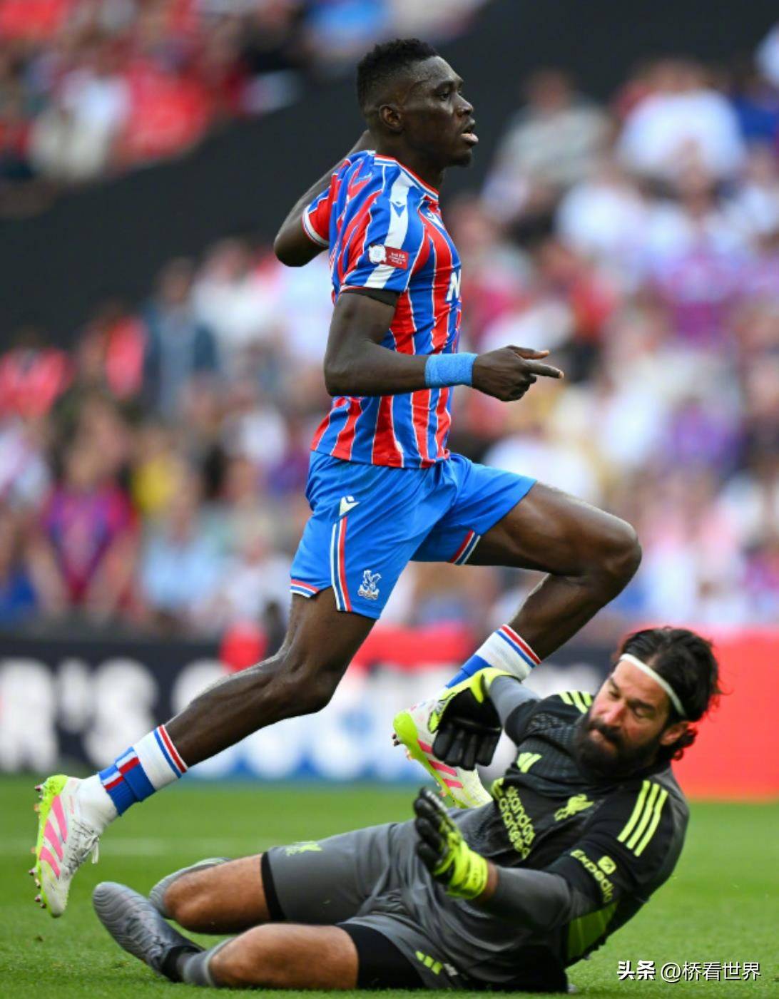 重磅！利物浦围绕国王杯更衣室发声布鲁克林篮网围绕社区盾更衣室发声，拜仁慕尼黑今晚迎来里程碑的简单介绍